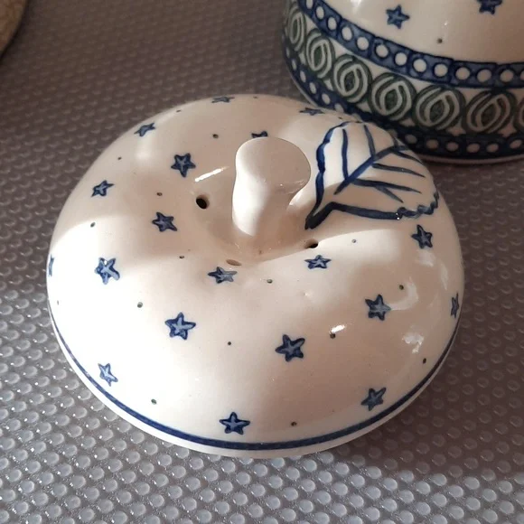Polish Pottery Apple Covered Dish - Picture 6 of 8